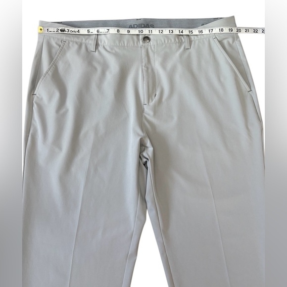 NEW, Adidas, Women’s Golf Pants, Light Gray, Size 38x30 🏌️‍♀️ - Picture 3 of 9